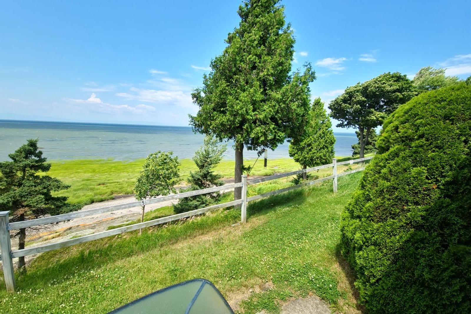 Motel Cap Blanc Камураска Экстерьер фото